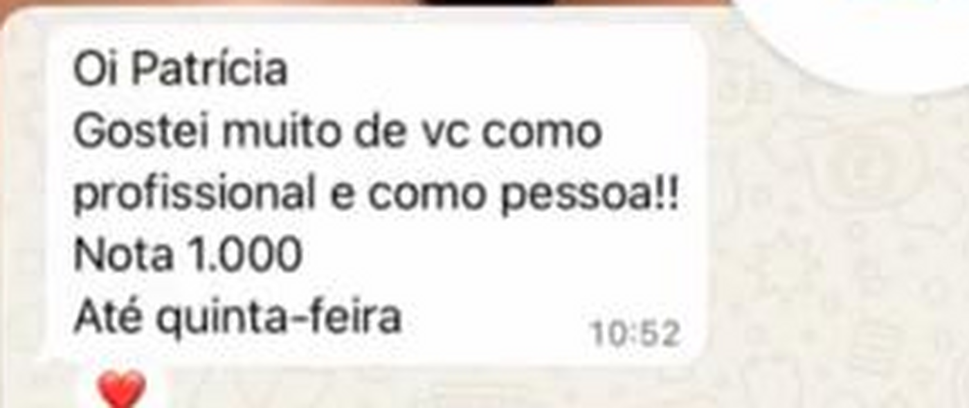 Feedback elogiando a Dra. Patrícia como profissional e pessoa, com nota mil